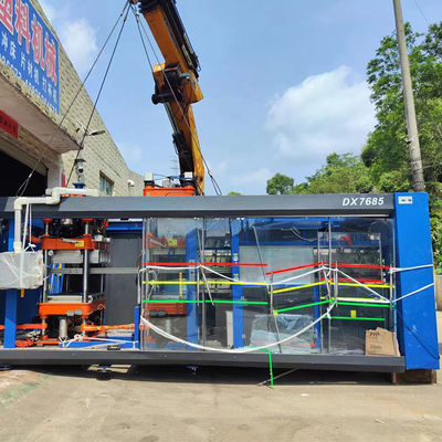 Máy tạo chân không ba trạm tự động được sử dụng cho thùng chứa thức ăn vật nuôi