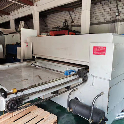 Máy cắt tấm nhựa thủy lực tốc độ cao với lực cắt cao