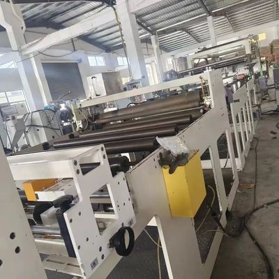 Máy ép nhựa tùy chỉnh với công suất ép cao và hệ thống làm mát bằng nước