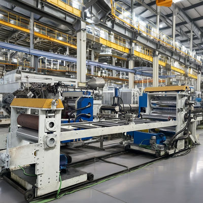 Máy ép nhựa hiệu suất cao 33 1 Chiều dài vít và nguồn cung cấp điện 380V