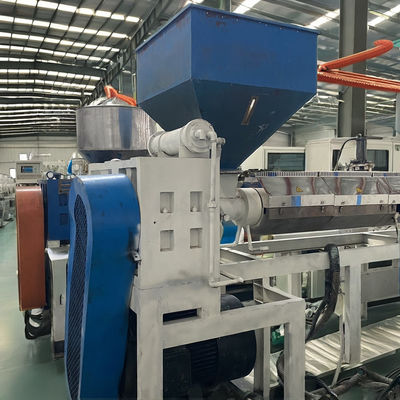 Máy ép nhựa hiệu suất cao Tăng hiệu quả sản xuất của bạn OEM