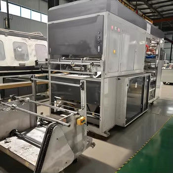 Máy tạo chân không tay thứ hai được điều khiển bởi PLC cho vật liệu sản xuất cao và PS